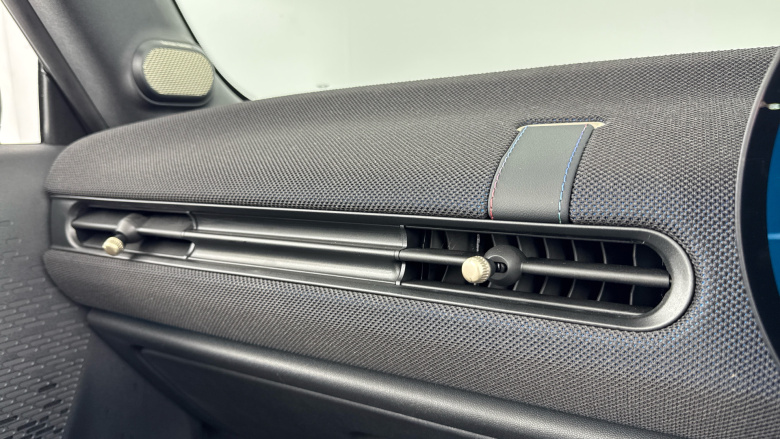 MINI Cooper 2.0 C Classic 2dr Auto Petrol Convertible